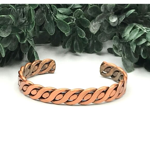 Vintage style Copper Twisted Design Open Cuff Bracelet - Picture 3 of 6